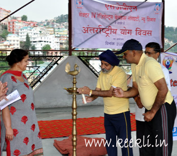 A.S. Bindra Diecrtor Finance SJVN Lighting the lamp on International Yoga Day Lighting-of-Lamp-by-Sh.-A